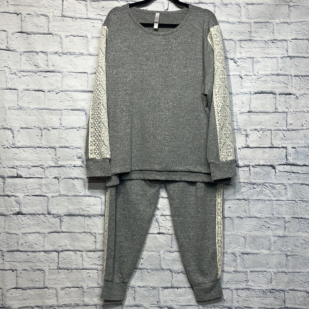 NWOT-Flora Nikrooz Women's Lace Trim Harbor Cozy Pajama Set Charcoal Gray - Picture 4 of 11